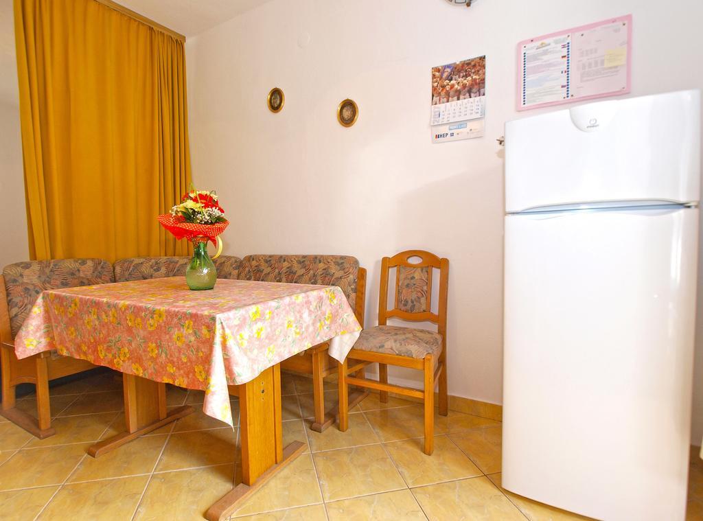 Apartments Branko 1348 Pula Ngoại thất bức ảnh