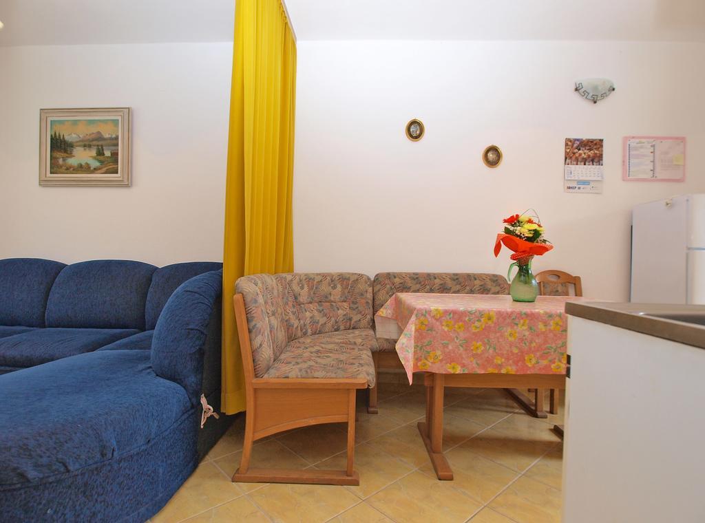 Apartments Branko 1348 Pula Ngoại thất bức ảnh